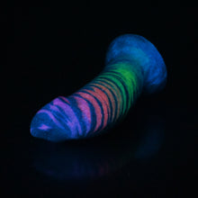 Load image into Gallery viewer, E2SCX38 Everyday Goblin 0030 UV GITD
