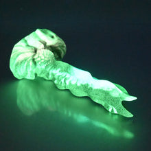 Load image into Gallery viewer, V1SBY76 Snark&#39;s Maw Mini 0030 UV GITD
