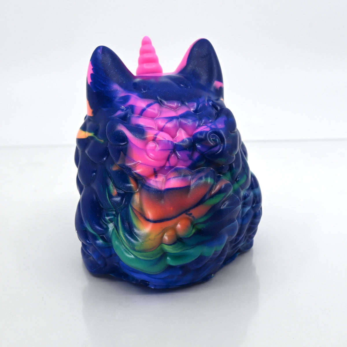 1PSCX15 Puppicorn Large 0030 UV GITD