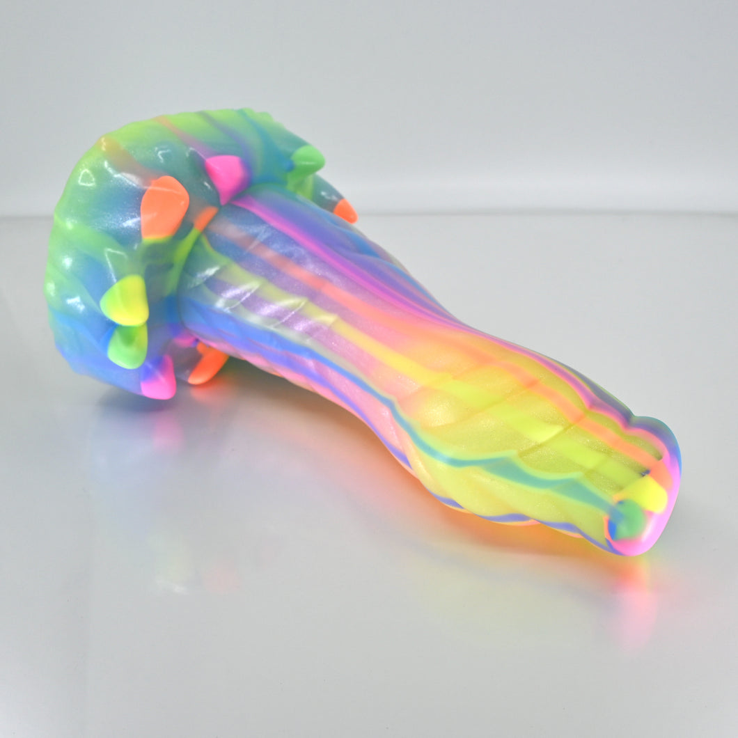 S4SBY19 Snark Large 0030 UV GITD