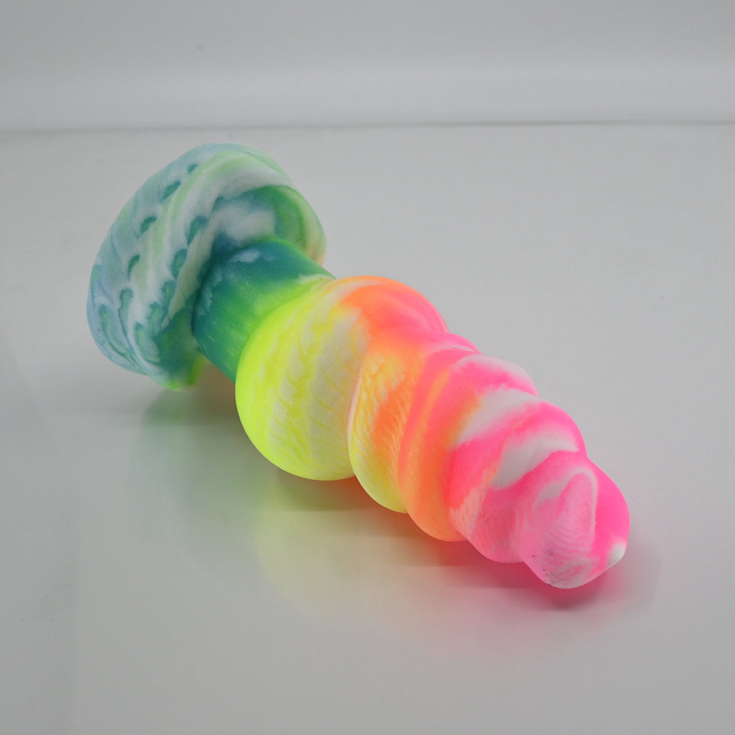 P2SCA66 Pluto Small 0030 UV GITD