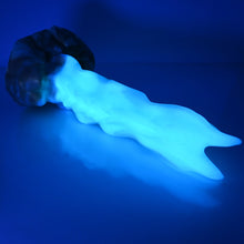 Load image into Gallery viewer, V4SCD09 Snark&#39;s Maw Large 0030 UV GITD
