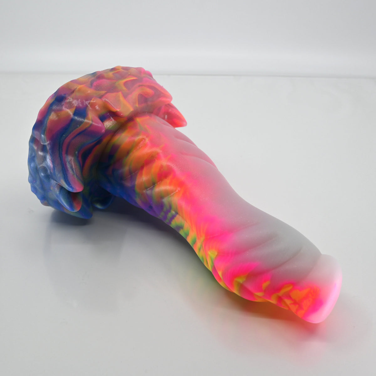 S3MBD17 Snark Medium Medium UV GITD