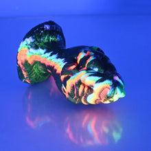 Load image into Gallery viewer, F3SCB78 Dragonfruit Plug Medium 0030 UV GITD
