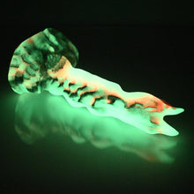 Load image into Gallery viewer, V1SCE34 Snark&#39;s Maw Mini 0030 UV GITD
