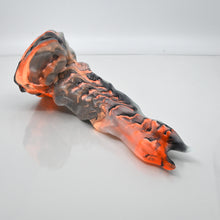 Load image into Gallery viewer, V2SCE45 Snark&#39;s Maw Small 0030 UV GITD
