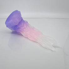Load image into Gallery viewer, V2NCE40 Snark&#39;s Maw Small NC 0045 UV
