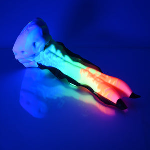 V3MCE53 Snark's Maw Medium 0050 UV GITD