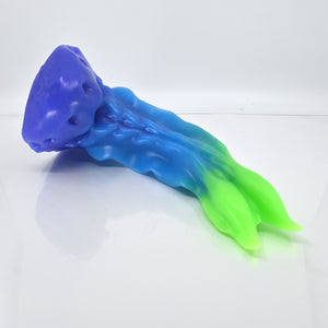 V4SCE56 Snark's Maw Large 0030 UV GITD *FLOP*