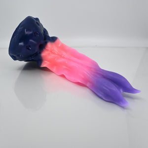 V4SCE60 Snark's Maw Large 0030 UV GITD