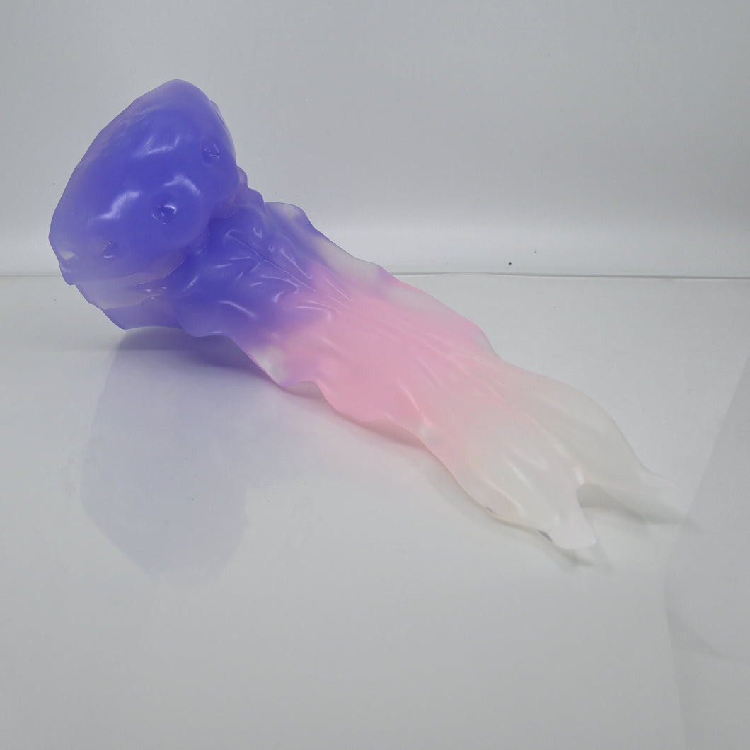 V4NCE58 Snark's Maw Large NC 0045 UV