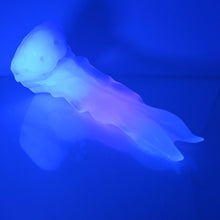 Load image into Gallery viewer, V4NCE58 Snark&#39;s Maw Large NC 0045 UV
