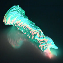 Load image into Gallery viewer, V2SBF08 Snark&#39;s Maw Small Soft UV GITD
