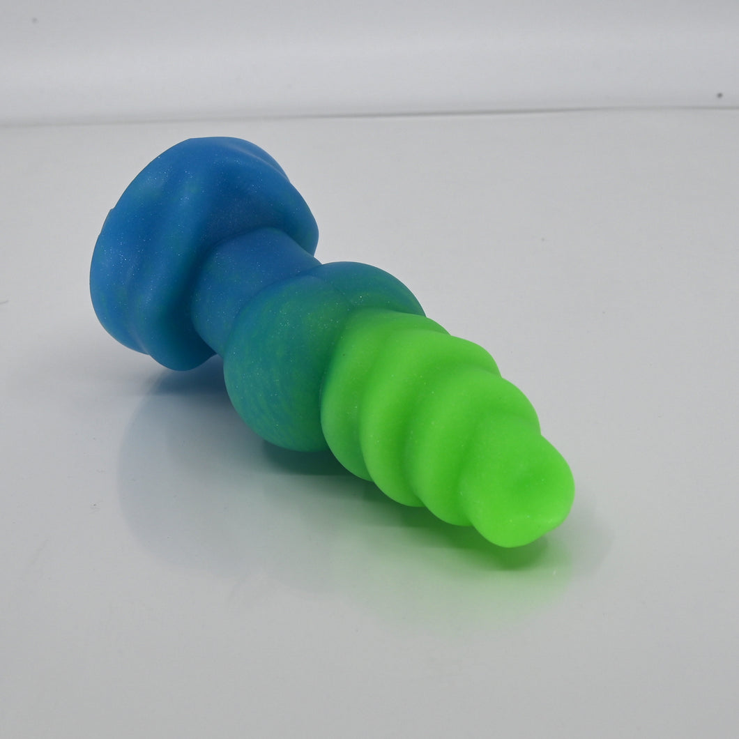 P1SCE04 Pluto Mini 0030 UV GITD