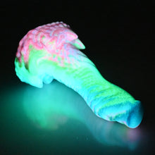 Load image into Gallery viewer, S2SBE93 Snark Small Soft UV GITD
