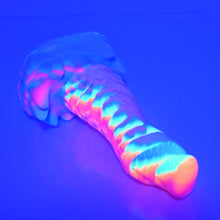 Load image into Gallery viewer, S2SBE92 Snark Small Soft UV GITD
