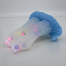 Load image into Gallery viewer, A2TCD20 Auren Small NC 0031 UV GITD
