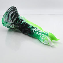 Load image into Gallery viewer, V2MCF95 Snark&#39;s Maw Small 0050 UV GITD
