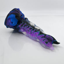 Load image into Gallery viewer, V2TCF91 Snark&#39;s Maw Small NC 0031 UV
