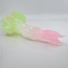 Load image into Gallery viewer, V3NCG01 Snark&#39;s Maw Medium NC 0045 UV GITD
