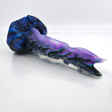 Load image into Gallery viewer, V3TCG02 Snark&#39;s Maw Medium NC 0031 UV
