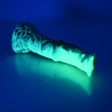 Load image into Gallery viewer, K2MCF26 Kitalpha Small 0050 UV GITD
