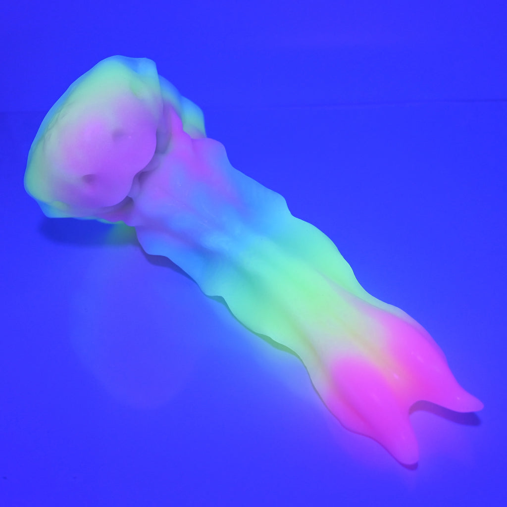 V3MBG27 Snark's Maw Medium Medium UV GITD