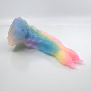 V2XCH38 Snark's Maw Small 0020 UV GITD