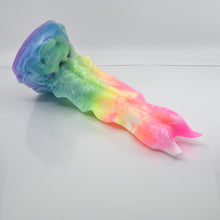 Load image into Gallery viewer, V3MCH46 Snark&#39;s Maw Medium 0050 UV GITD
