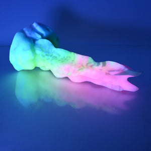 V3MCH46 Snark's Maw Medium 0050 UV GITD