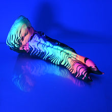 Load image into Gallery viewer, V4SCH55 Snark&#39;s Maw Large 0030 UV GITD
