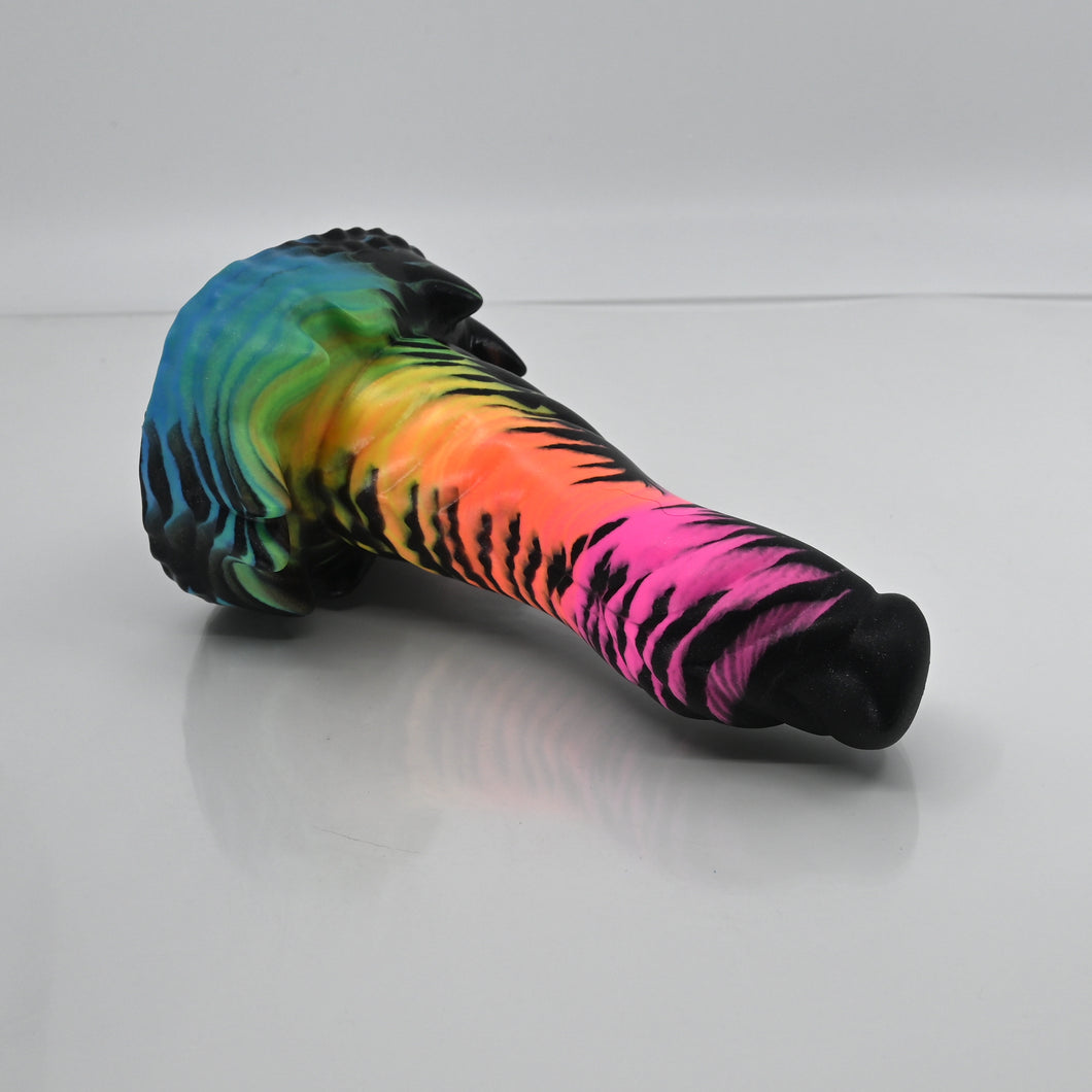 S2SCH09 Snark Small 0030 UV GITD