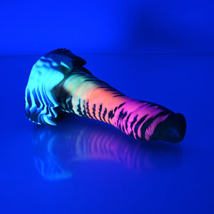 S2SCH09 Snark Small 0030 UV GITD