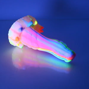 S2MCH11 Snark Small 0050 UV GITD