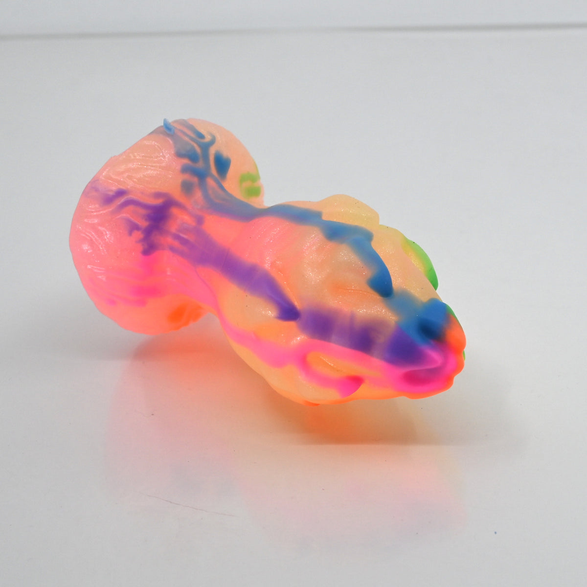 F1MCG22 Dragonfruit Plug Mini 0050 UV GITD