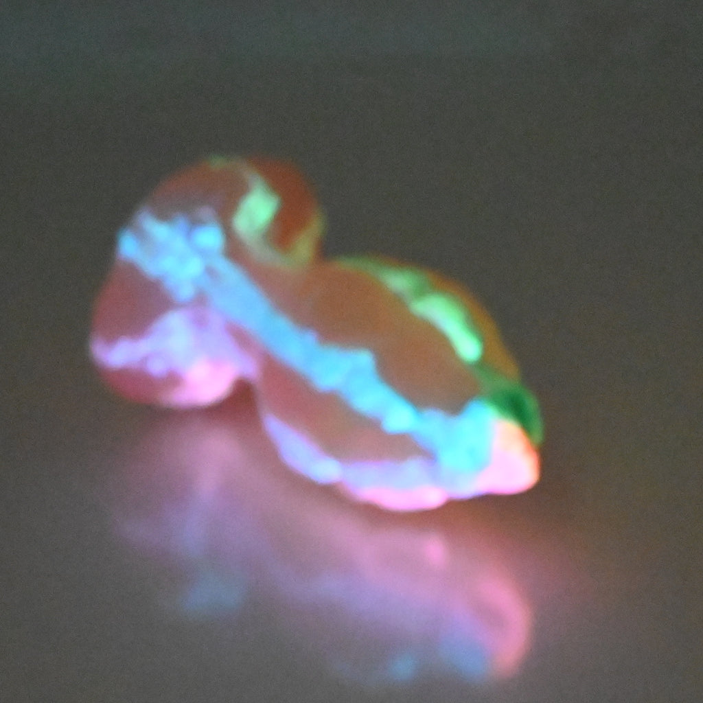 F1MCG22 Dragonfruit Plug Mini 0050 UV GITD