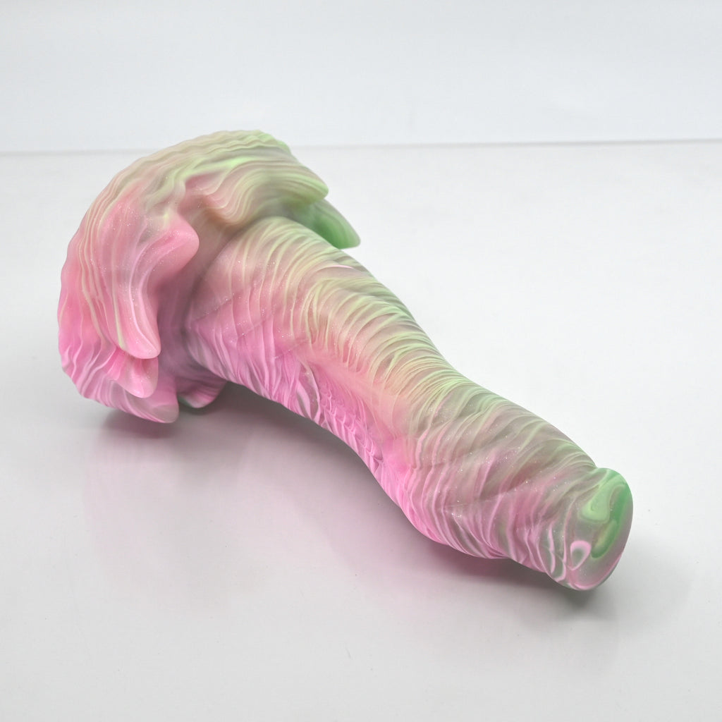 S2SDG67 Snark Small 0030 UV GITD