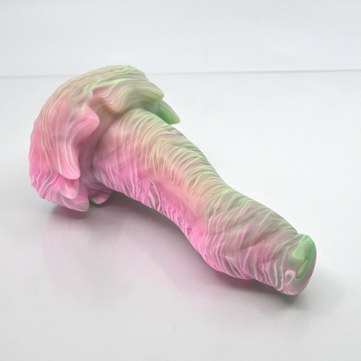 S2SDG67 Snark Small 0030 UV GITD