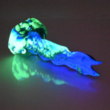 Load image into Gallery viewer, V1MCJ87 Snark&#39;s Maw Mini 0050 UV GITD
