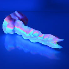 Load image into Gallery viewer, V1SCJ86 Snark&#39;s Maw Mini 0030 UV GITD
