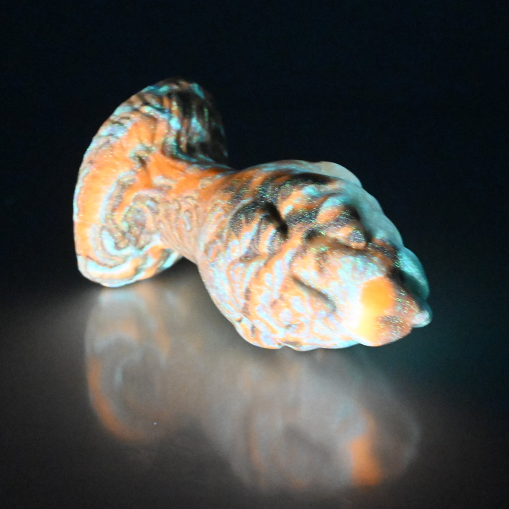 F3MDF56 Dragonfruit Plug Medium 0050 UV GITD