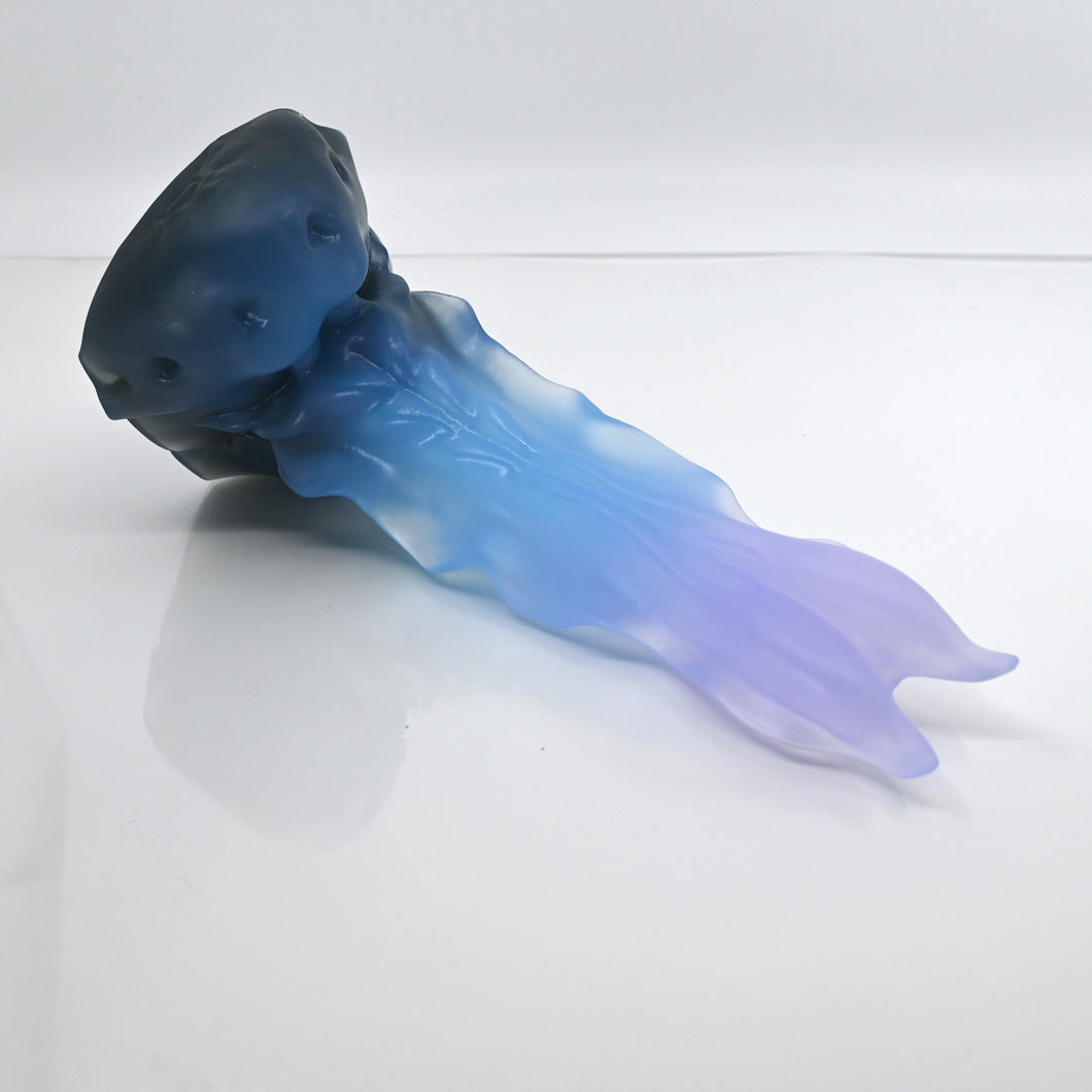 V2NCJ99 Snark's Maw Small NC 0045 UV