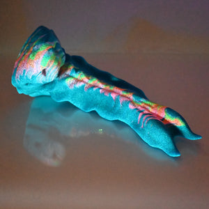 V3SCK05 Snark's Maw Medium 0030 UV GITD