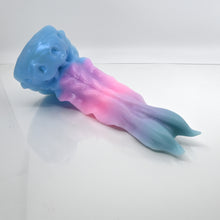 Load image into Gallery viewer, V3MCK02 Snark&#39;s Maw Medium 0050 UV GITD
