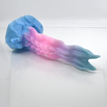 Load image into Gallery viewer, V3MCK02 Snark&#39;s Maw Medium 0050 UV GITD
