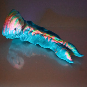 V4SCK10 Snark's Maw Large 0030 UV GITD