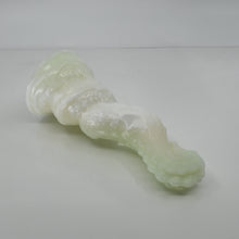 Load image into Gallery viewer, H2MDH24 Hydrae Small 0050 UV GITD
