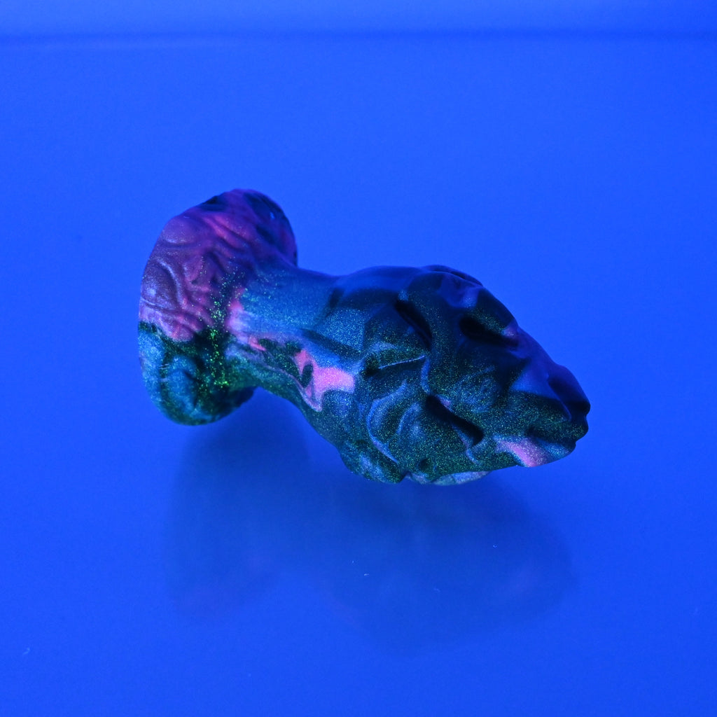 F1MCH73 Dragonfruit Plug Mini 0050 UV GITD