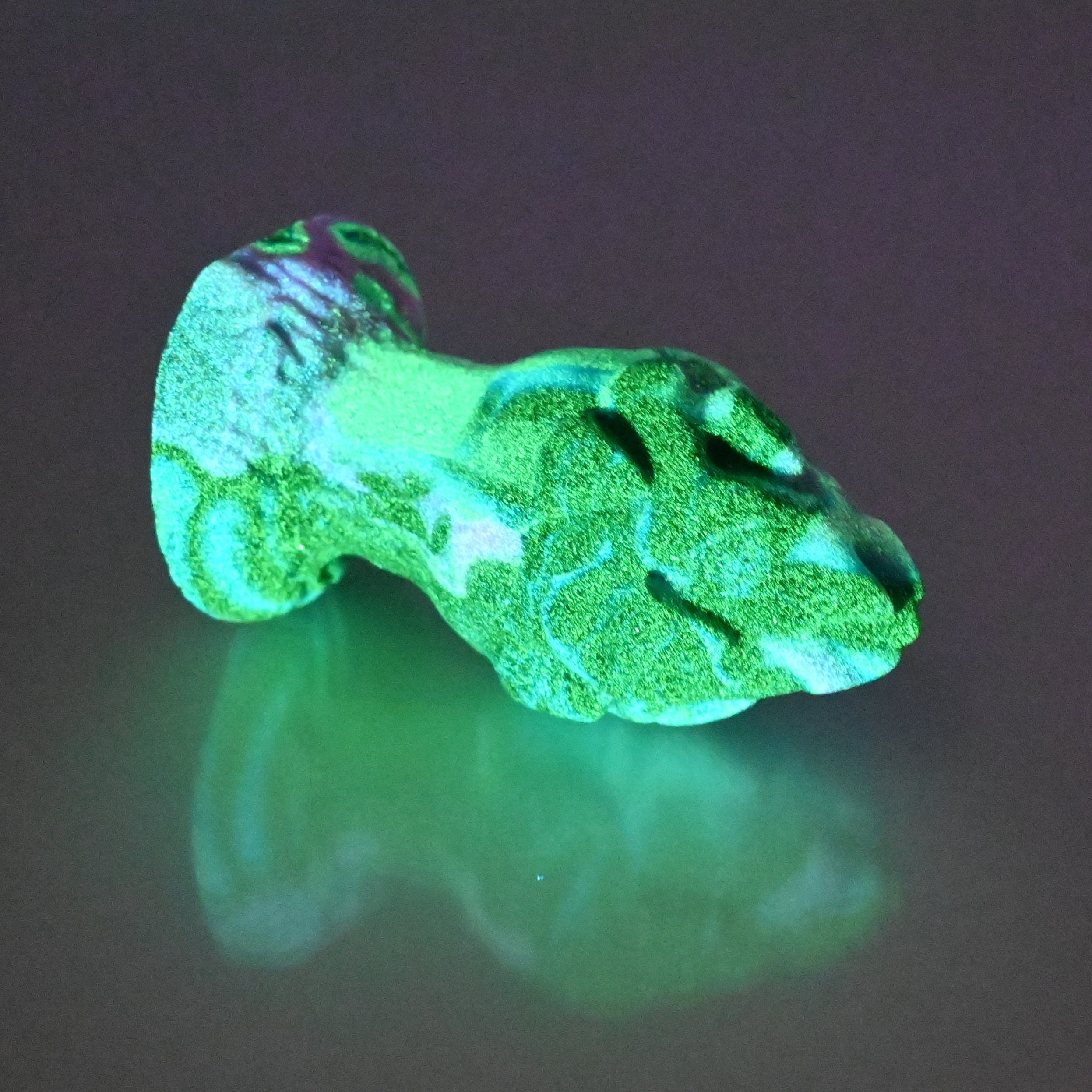 F1MCH73 Dragonfruit Plug Mini 0050 UV GITD