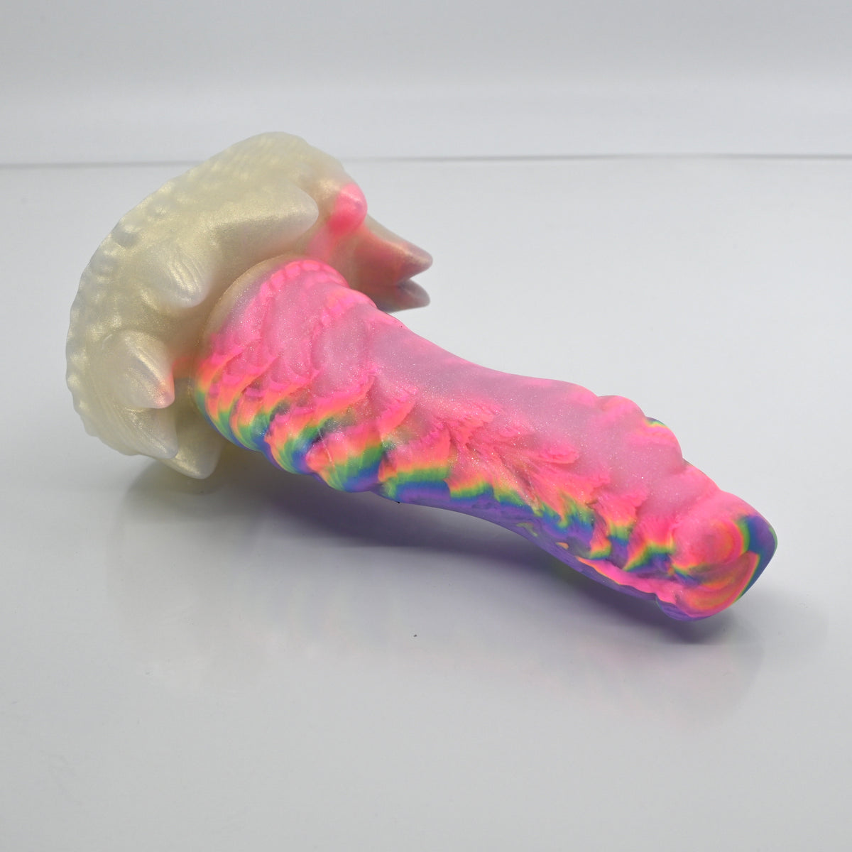 S2SCJ64 Snark Small 0030 UV GITD